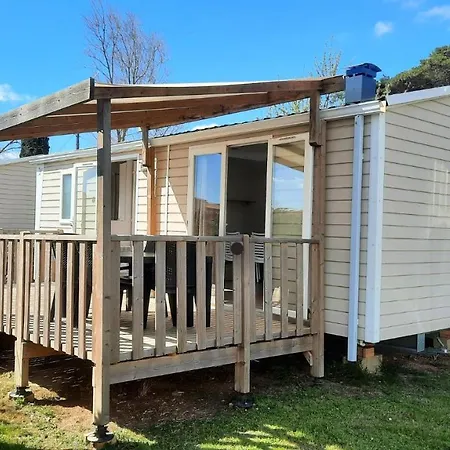 Mobilhome De Charlotte - La Falaise 4 Etoiles 나르본플라제