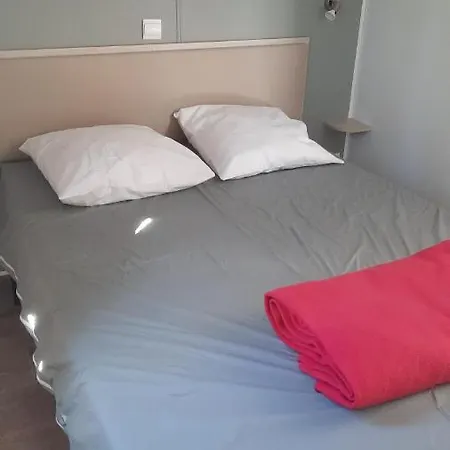 Mobilhome De Charlotte - La Falaise 4 Etoiles