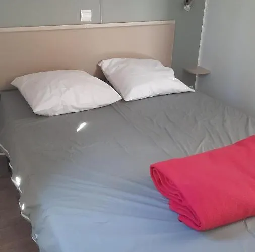 Mobilhome De Charlotte - La Falaise 4 Etoiles