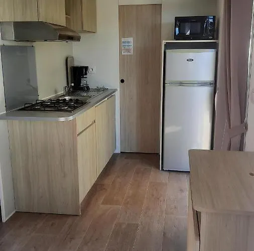 Mobilhome De Charlotte - La Falaise 4 Etoiles Campsite *
